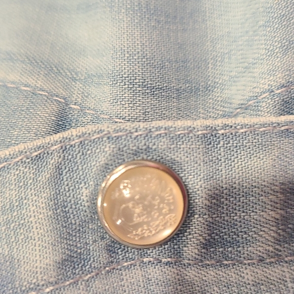 The Kooples Chambray Button Down Shirt - Size Small - Skull Pearl Snaps,… - Picture 5 of 7
